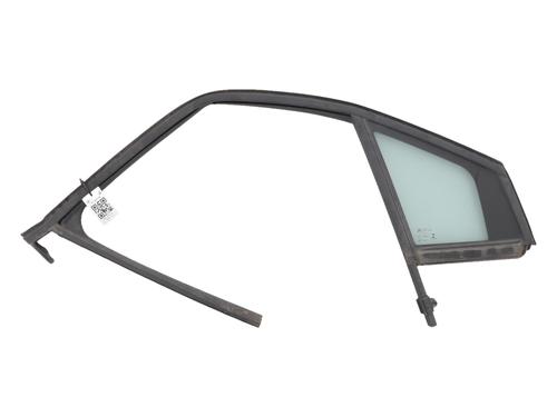 front-right-quarter-glass-citroen-c3-aircross-ii-2r_-2c_-2017-35798492 main image
