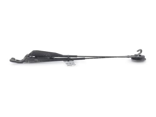 front-windshield-wiper-arm-renault-twingo-i-c06_-1993-1994-1995-1996-1997-1998-1999-2000-2001-2002-2003-2004-2005-2006-2007-2008-2009-2010-2011-2012-32255929 main image