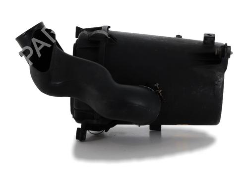 Used Air filter box TOYOTA HIACE IV Van (__H1_, __H2_) [1995-2012]  24845445