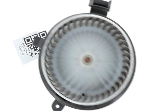 Heater blower motor RENAULT TWINGO III (BCM_, BCA_) 1.0 SCe 70 (BCMB) | BP31985580M62 - Image 2