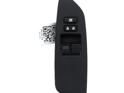Used Left front window switch TOYOTA AURIS (_E15_) 1.4 D-4D (NDE150_, NDE150R) (90 hp) 26444889