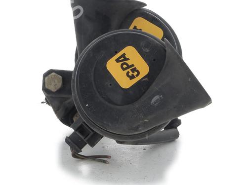 Bocina VW POLO IV (9N_, 9A_) 1.2 12V (64 hp) 30799386