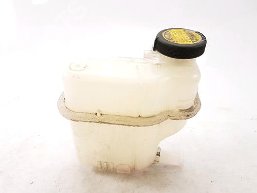 Used Expansion tank TOYOTA YARIS (_P13_) 1.5 Hybrid (NHP130_, NHP130) (101 hp) 13680230