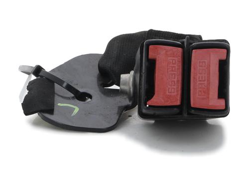 Used Seat buckle RENAULT CLIO II (BB_, CB_) [1998-2016]  28286114