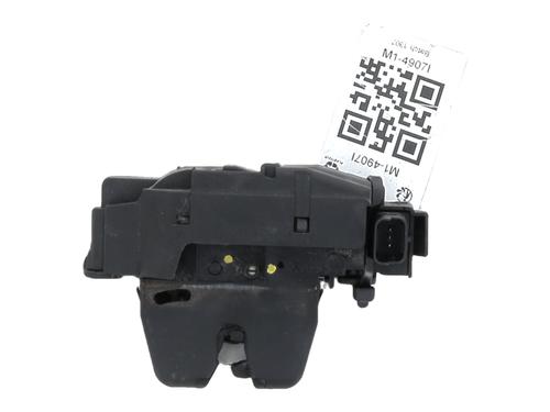 tailgate-lock-citroen-c4-cactus-2014-33972930 main image