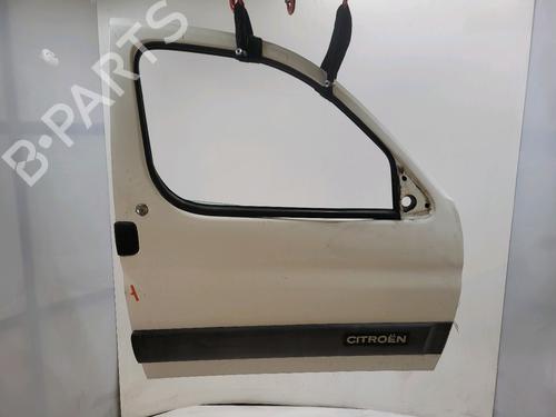 Used Right front door Right front door 38496420 38496420