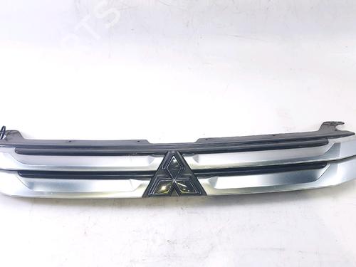 Used Grille MITSUBISHI OUTLANDER III (GG_W, GF_W, ZJ, ZL, ZK) 2.2 Di-D 4WD (GF6W) (150 hp) 30190435