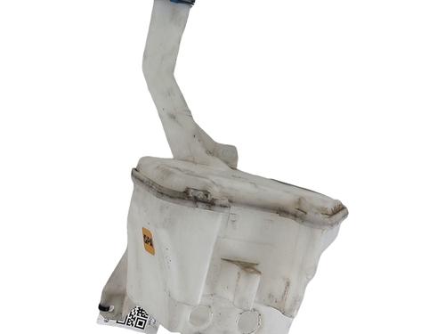 Windscreen washer tank TOYOTA YARIS (_P9_) 1.3 VVT-i (SCP90_, SCP90R) | BP29197952C113 