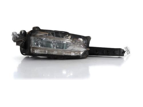 Used Right front fog light LEXUS NX (_Z1_) 300h AWD (AYZ15, AYZ15_, AYZ15R) (197 hp) 30334318