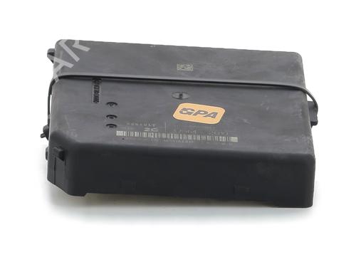 Used Fuse box RENAULT MASTER III Van (FV) 2.3 dCi 110 FWD (FV0R, FV0W, FV1A) (110 hp) 30165274