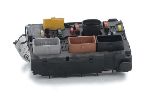 Used Fuse box PEUGEOT 207 CC (WD_) 1.6 HDi (109 hp) 32077416