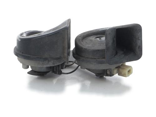 Used Horn Horn PEUGEOT 5008 (0U_, 0E_) 1.6 HDi (110 hp) 31937957 31937957