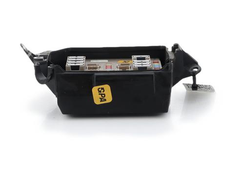 Used Fuse box Fuse box RENAULT CLIO III (BR0/1, CR0/1) 1.5 dCi (C/BR0G, C/BR1G) (68 hp) 40058457 40058457