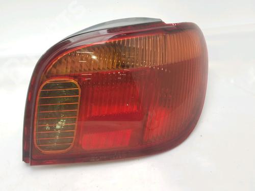 Used Right taillight Right taillight TOYOTA YARIS (_P1_) 1.0 (SCP10_, SCP10R) (65 hp) 10436710 10436710