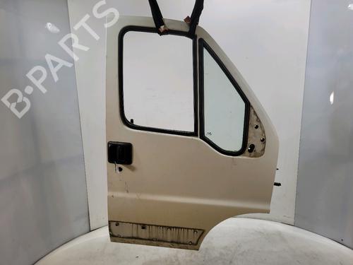 Puerta delantera derecha CITROËN JUMPER I Van (244) 2.2 HDi (101 hp) 31142372