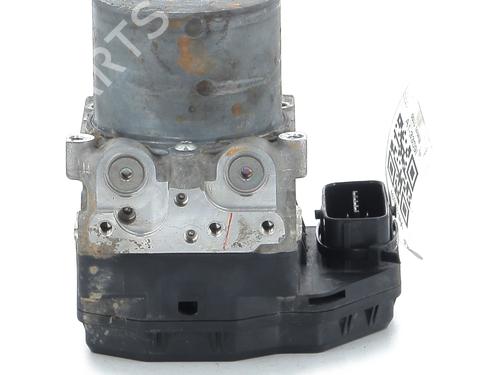 Used ABS pump TOYOTA HILUX VII Pickup (_N1_, _N2_, _N3_) 2.5 D-4D 4WD (KUN25) (144 hp) 31367329