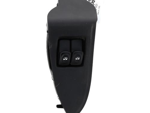 Used Left front window switch RENAULT KANGOO Express (FC0/1_) [1997-2026]  31699601