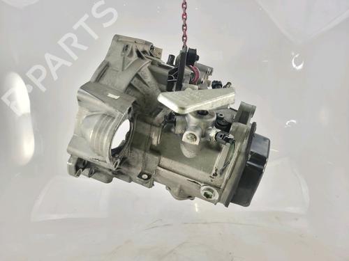 Used Gearbox VW POLO V (6R1, 6C1) 1.6 TDI (90 hp) 26671099
