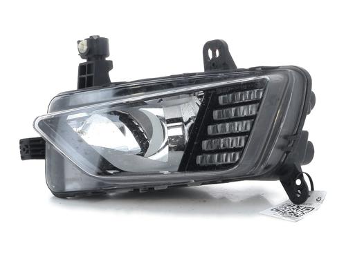 Feu de brouillard avant droit VW POLO VI (AW1, BZ1, AE1) 2.0 GTI (200 hp) 32130407