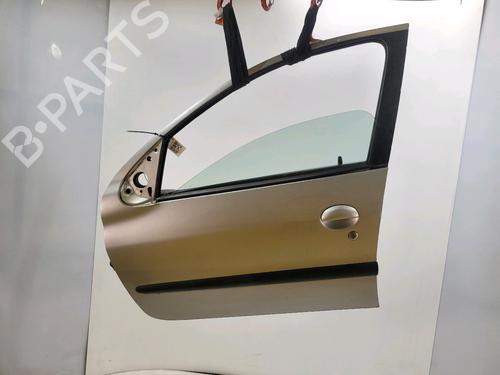 Dør venstre foran PEUGEOT 206 Hatchback (2A/C) 1.4 i (75 hp) 29145202