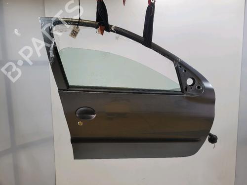 Used Right front door PEUGEOT 206+ (2L_, 2M_) 1.1 (60 hp) 29444119