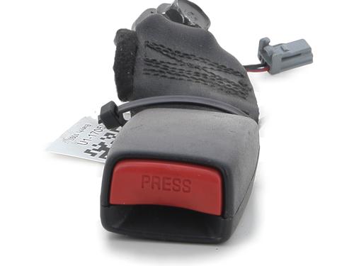 Used Seat buckle RENAULT CAPTUR I (J5_, H5_) 1.3 TCe 130 (J5NJ, J5NE) (131 hp) 29741361