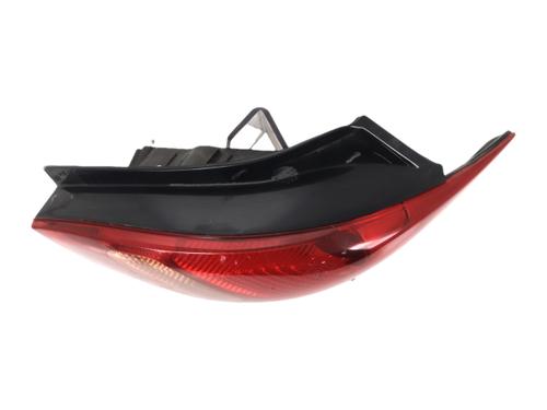 Used Right taillight Right taillight TOYOTA COROLLA Verso (_E12_) 2.0 D-4D (CDE120_, CDE120R) (90 hp) 40487977 40487977