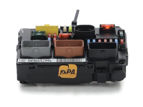 Used Fuse box CITROËN DS3 (SA_) 1.6 THP 155 (156 hp) 30165594