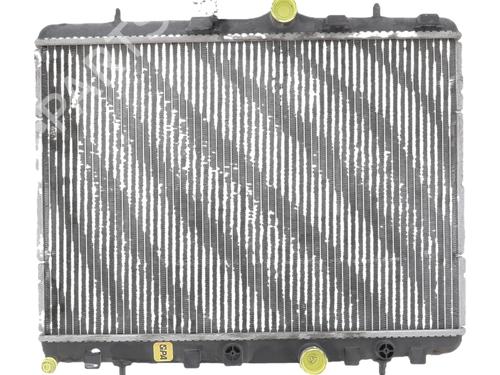 Used Water radiator Water radiator 37457032 37457032