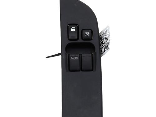 Used Left front window switch NISSAN TERRANO II (R20) 2.7 TDi 4WD (125 hp) 30405298