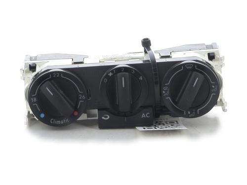 Comando chauffage VW POLO IV (9N_, 9A_) 1.4 TDI (70 hp) 32279493