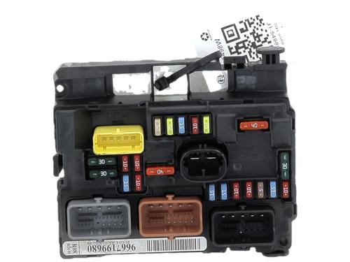 Fuse box CITROËN C4 CACTUS 1.6 HDi 90 | BP39194642E1 - Image 2