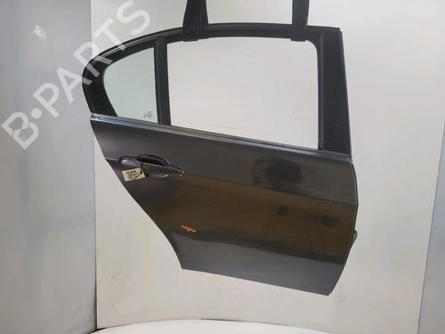 Puerta trasera derecha Puerta trasera derecha 39608646 39608646