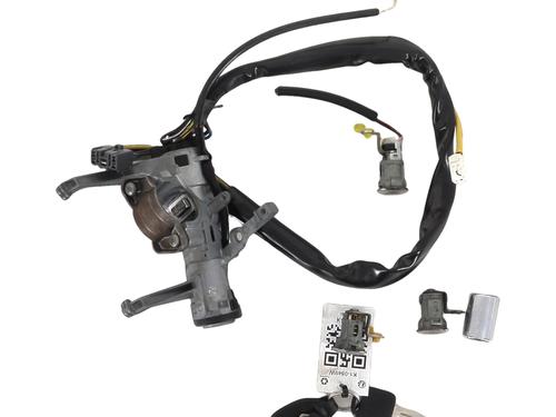 Clé de contact SUZUKI GRAND VITARA I (FT, HT) 2.0 4x4 (TA52, TL52, SQ420) (128 hp) 31937511