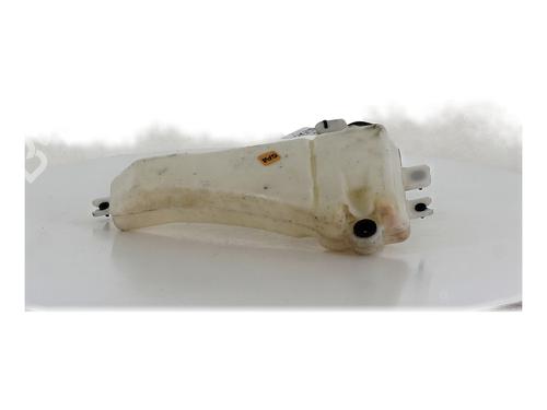 Used Windscreen washer tank HYUNDAI H100 Platform/Chassis (HR) 2.5 TCi (100 hp) 30140498
