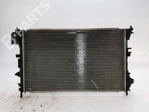 Used Water radiator Water radiator SAAB 9-3 Convertible (YS3F) 1,8t (150 hp) 10470101 10470101