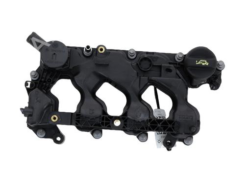 Used Valve cover PEUGEOT 3008 II SUV (MC_, MR_, MJ_, M4_) 1.5 BlueHDi 130 (131 hp) 30405188