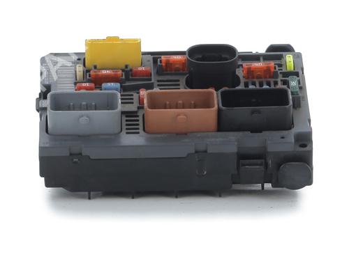 fuse-box-citroen-c4-picasso-i-mpv-ud_-2006-2007-2008-2009-2010-2011-2012-2013-2014-2015-32378974 main image