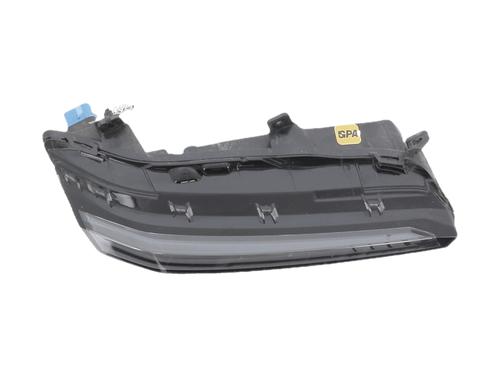 Used Left daytime light Left daytime light PEUGEOT 308 III (FB_, FH_, FP_, F3_, FM_) BlueHDi 130 (FBYHZL, FBYHZT) (131 hp) 39736541 39736541