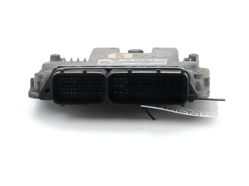 Used Engine control unit (ECU) Engine control unit (ECU) VW GOLF VI (5K1) 2.0 TDI (140 hp) 36211762 36211762