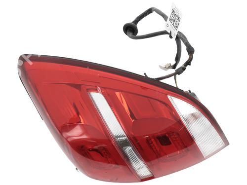 Farolim direito CHEVROLET CAPTIVA (C100, C140) 2.2 D 4WD (184 hp) 32013554