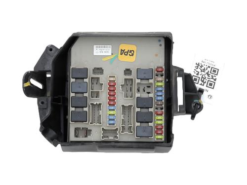 Fuse box RENAULT CLIO III (BR0/1, CR0/1) 2.0 16V Sport | BP31699672E1