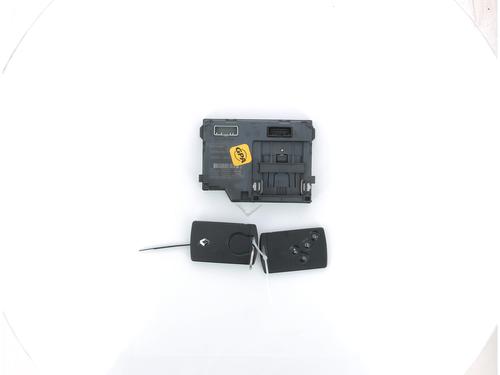 Used Card reader RENAULT CAPTUR I (J5_, H5_) 1.2 TCe 120 (118 hp) 17373117