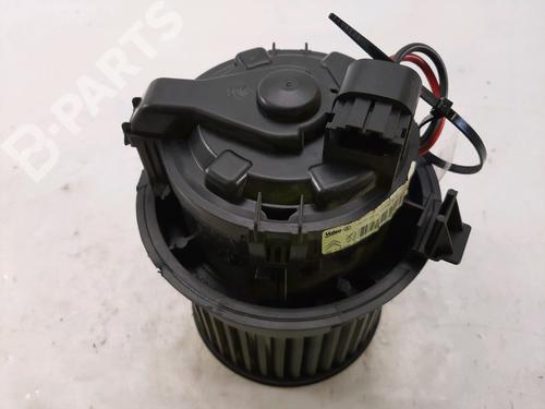 Used Heater blower motor Heater blower motor PEUGEOT 208 I (CA_, CC_) 1.4 HDi (68 hp) 11186721 11186721