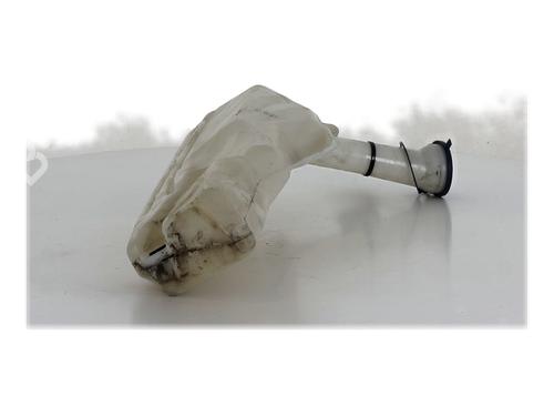 Used Windscreen washer tank PEUGEOT 206 Hatchback (2A/C) 1.4 i (75 hp) 29389748
