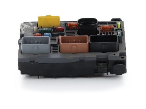 Used Fuse box Fuse box PEUGEOT 308 I (4A_, 4C_) 2.0 HDi (140 hp) 36513074 36513074