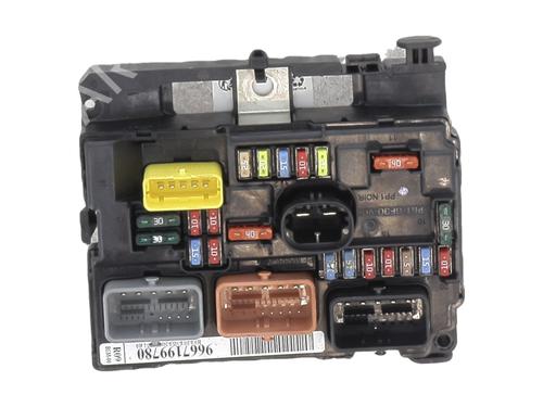 Fuse box CITROËN C3 II (SC_) 1.6 HDi | BP37599312E1 - Image 2