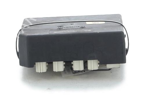 Used Fuse box RENAULT MEGANE CC (EZ0/1_) 1.9 dCi (EZ0J, EZ1S) (131 hp) 31057868