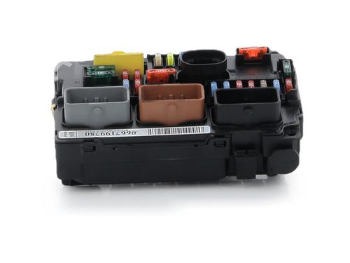 Used Fuse box Fuse box 39576852 39576852