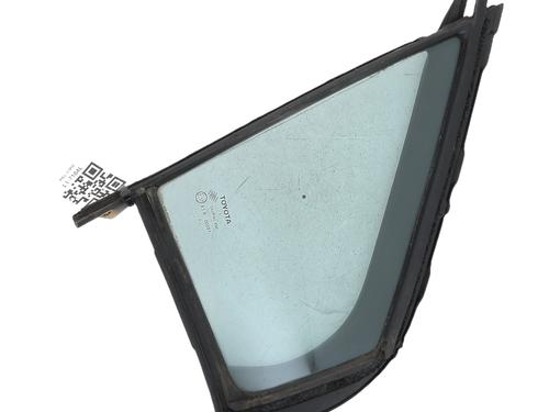 front-right-quarter-glass-toyota-yaris-_p13_-2010-2011-2012-2013-2014-2015-2016-2017-2018-2019-2020-36212276 main image